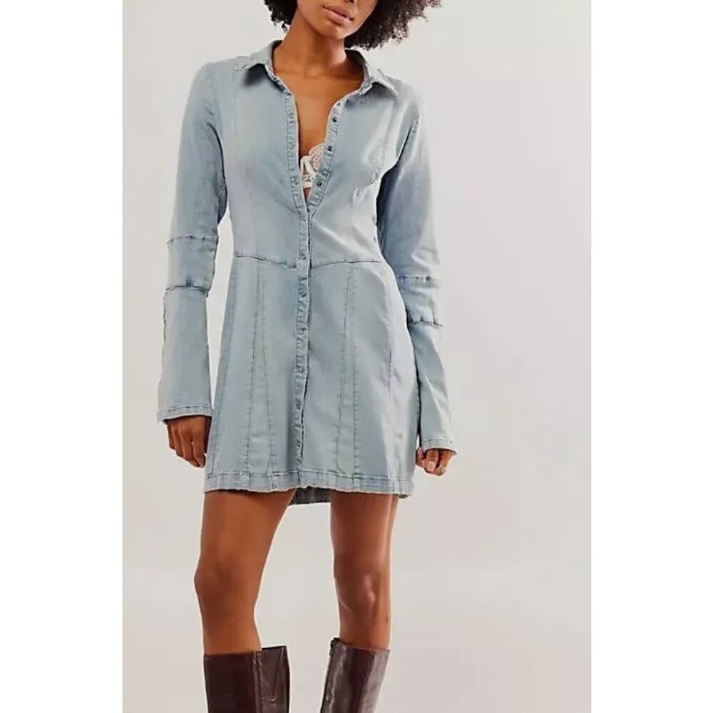 Free People THEA Denim Snap Front Mini Dress in Bleachout Blue Size XS NWOT $148 - Picture 4 of 8
